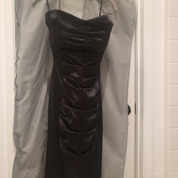 NICOLE MILER BLACK DRESS - Picture 3 of 4